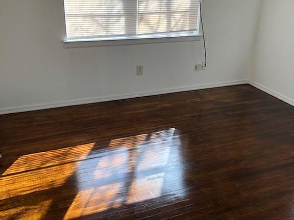4th image of 6634 Ascot Ln