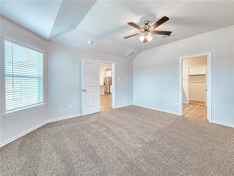 6130 Darlington Ave — Photo 15