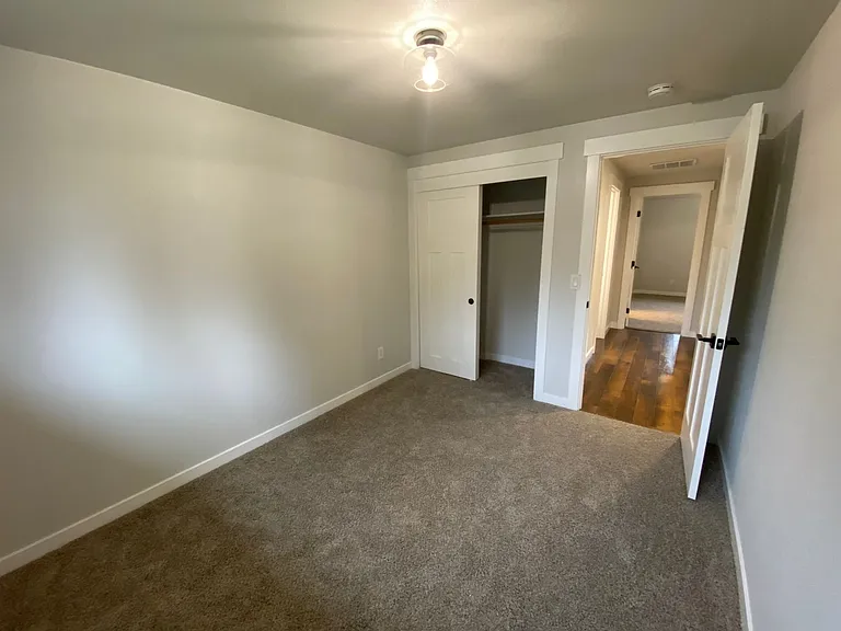 1917 Mark St NE — Photo 59