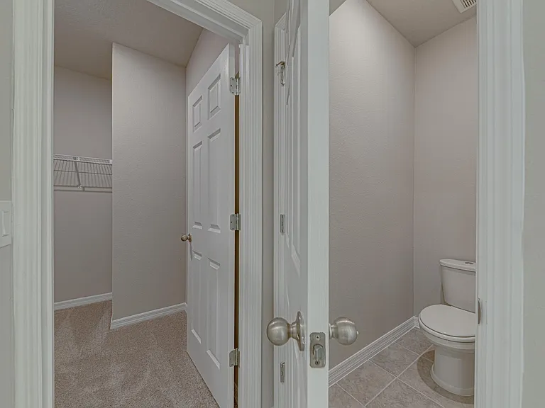 524 Venetian Palms Blvd — Photo 45