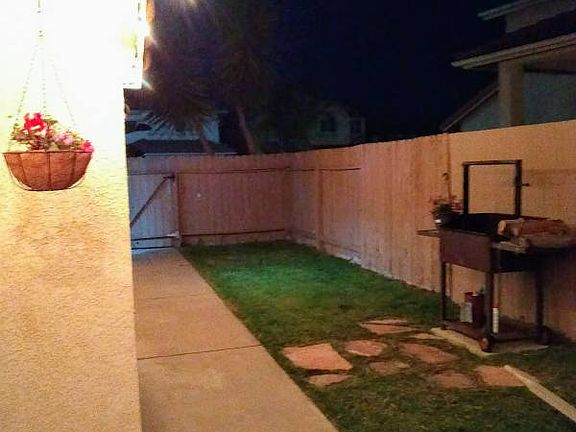 4th image of 210 E Miranda Ct