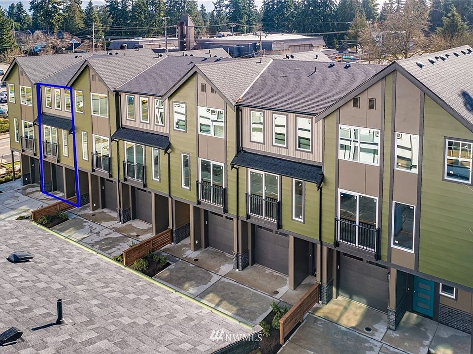 1st image of 18521 1st Avenue NE #A