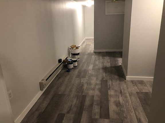 4th image of 376 Lincoln Ave