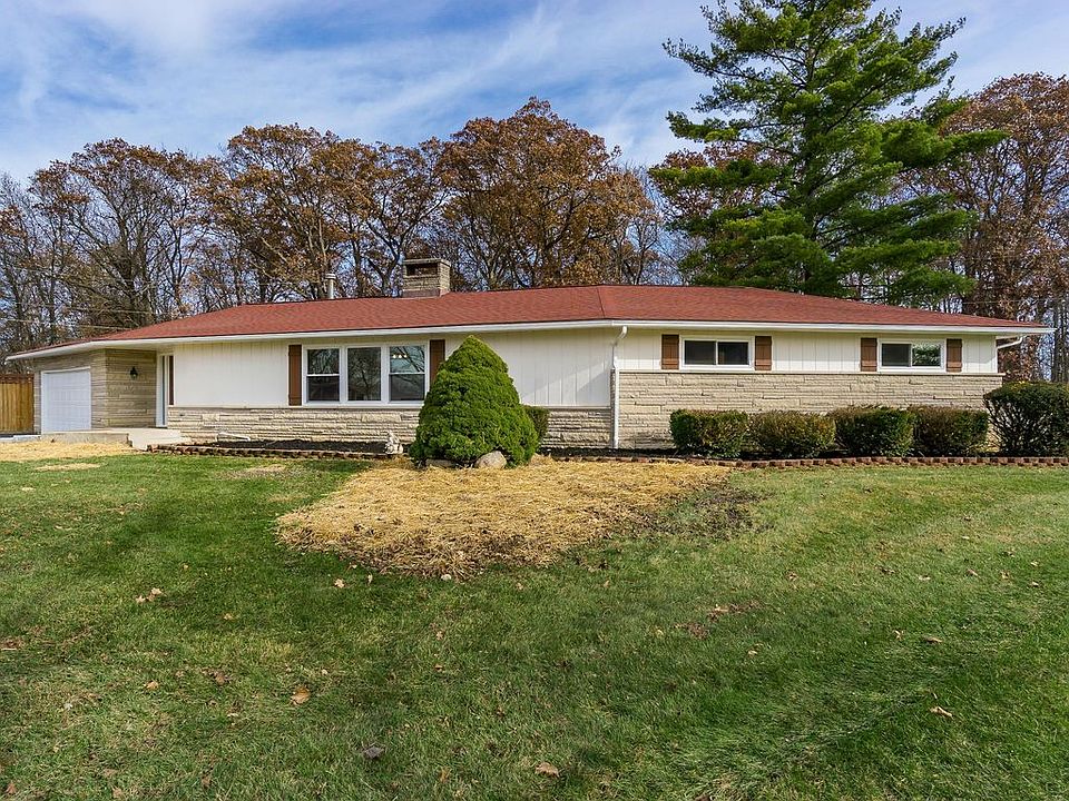 1st image of 2390 Valencia Ct