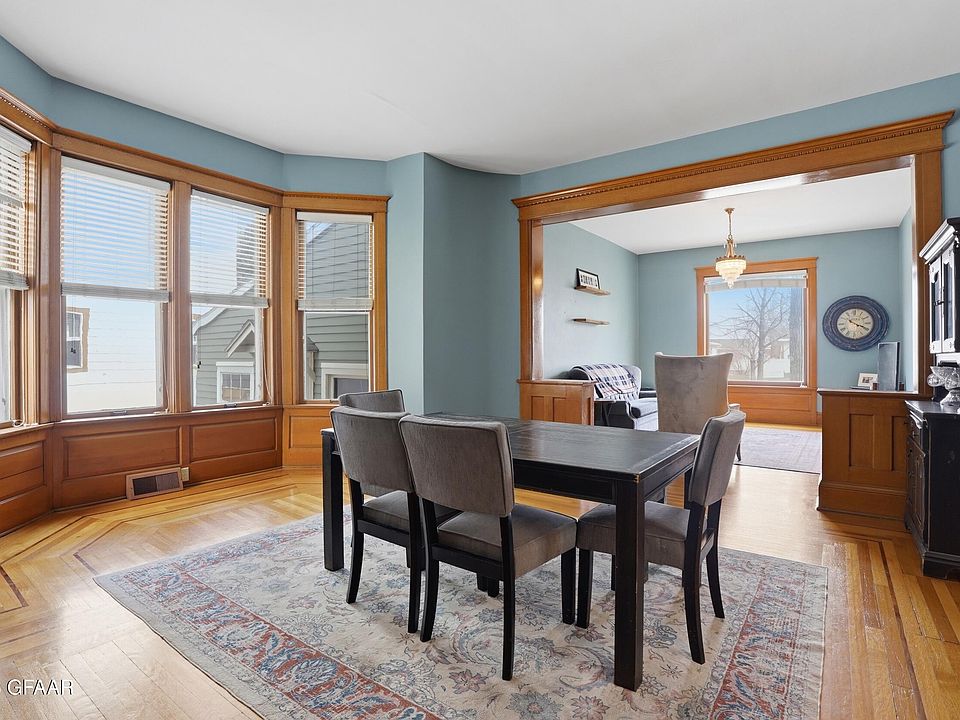 1st image of 504 S 6th St