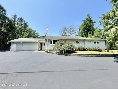 214 Shine Hill Rd, Henryville, PA, 18332