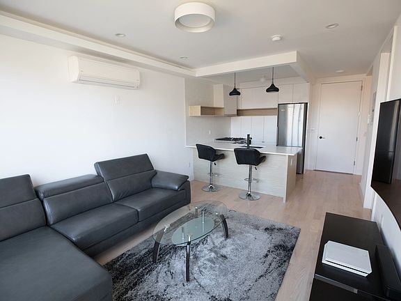 5th image of 355 Humboldt St #3R