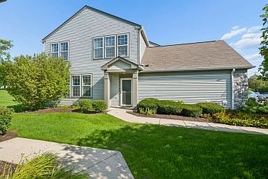 2nd image of 3323 Bromley Ln #3323
