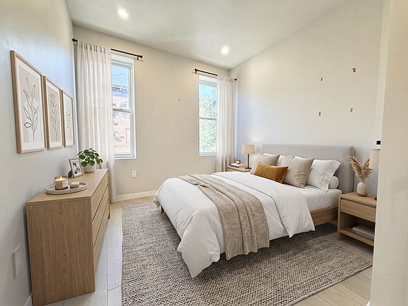 2nd image of 1642 Putnam Ave #3AL