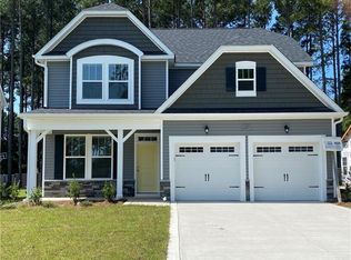 127 Timber Skip Dr, Spring Lake, NC 28390