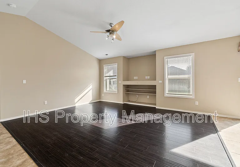 1701 W 30th Ave — Photo 15