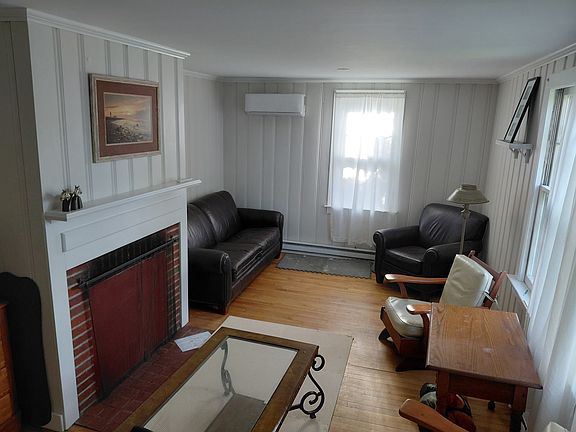 4th image of 12 Houston Ave
