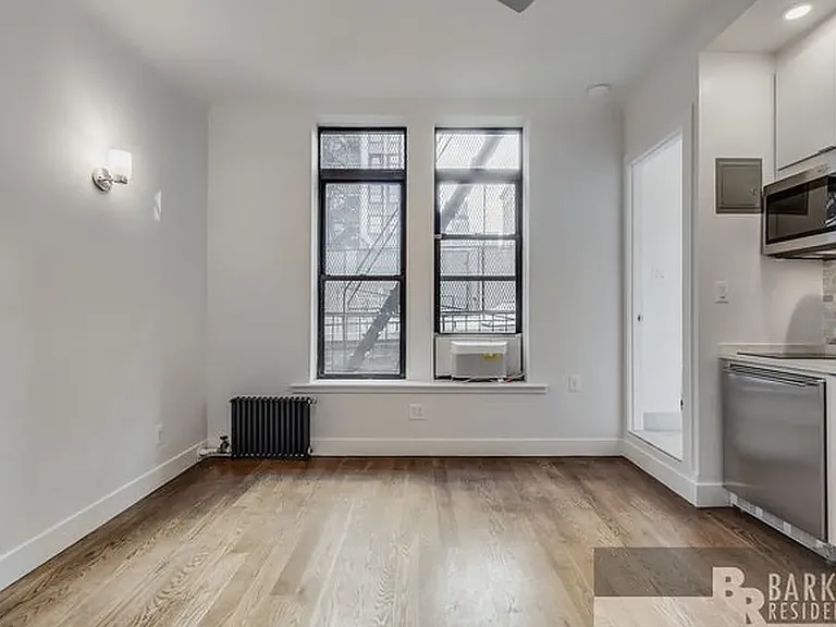 105 E 15th St #56 — Photo 2