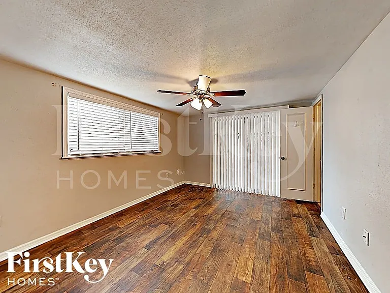 9220 Lido Ln — Photo 9