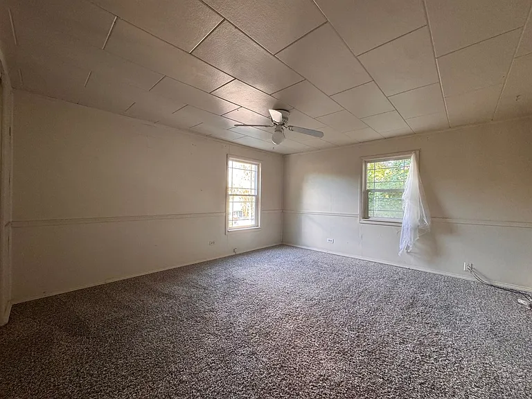 224 Maple St — Photo 11