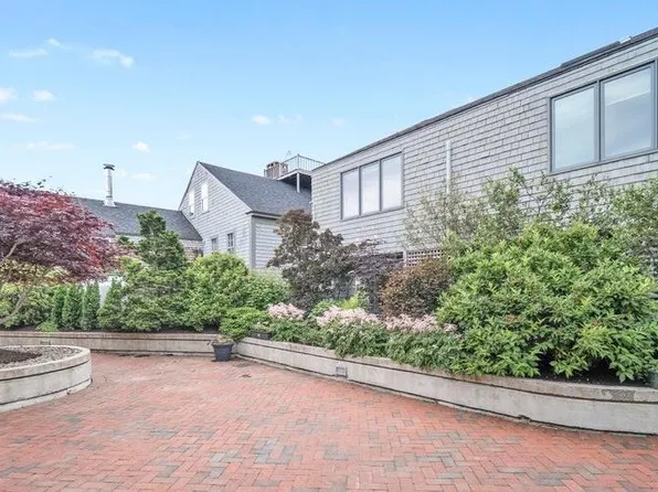 52 Bay View Street #12, Camden, ME 04843