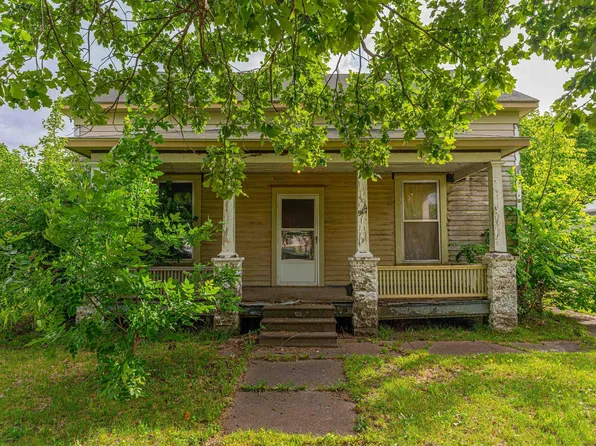 917 Broadway St, Lincoln, IL 62656
