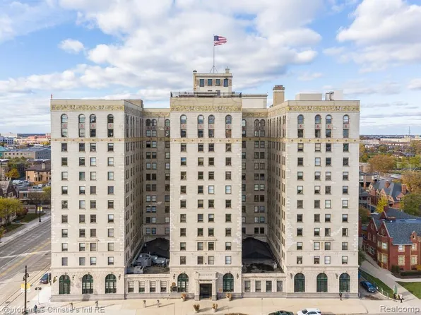 15 E Kirby St APT 811, Detroit, MI 48202