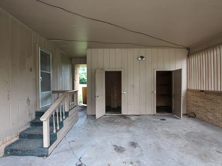 2725 Tanglewood Dr — Photo 24