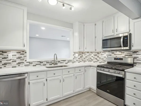 14416 Lamar Rd, Woodbridge, VA 22191