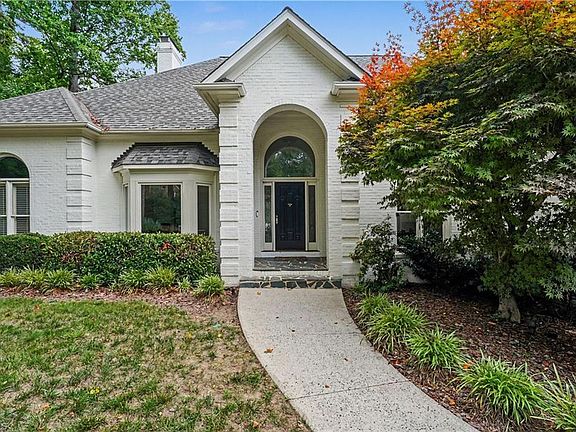 2nd image of 4105 Brambletye Dr