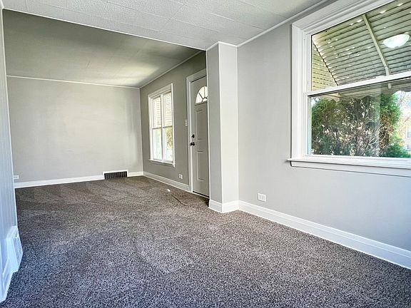 5th image of 11125 S Avenue O