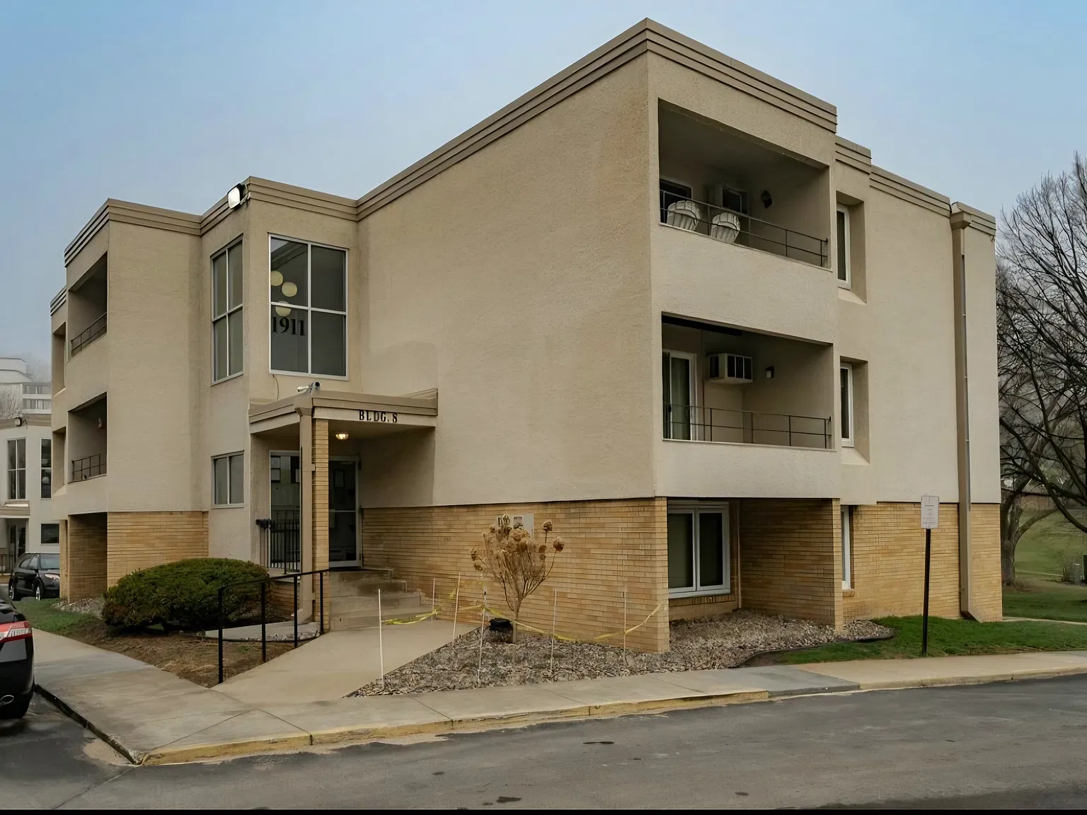 2 bed, 937 sqft, $1,400 — Photo 1