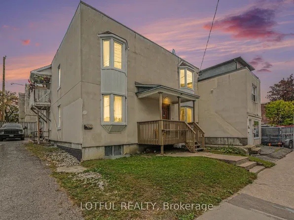 118 Marier Ave, Ottawa, ON K1L 5S1