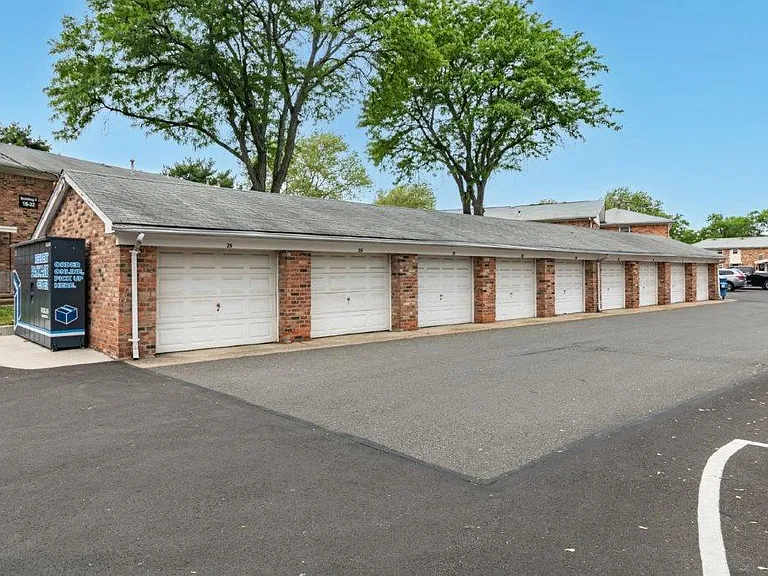 Tanglewood Terrace Apartment Homes — Photo 14