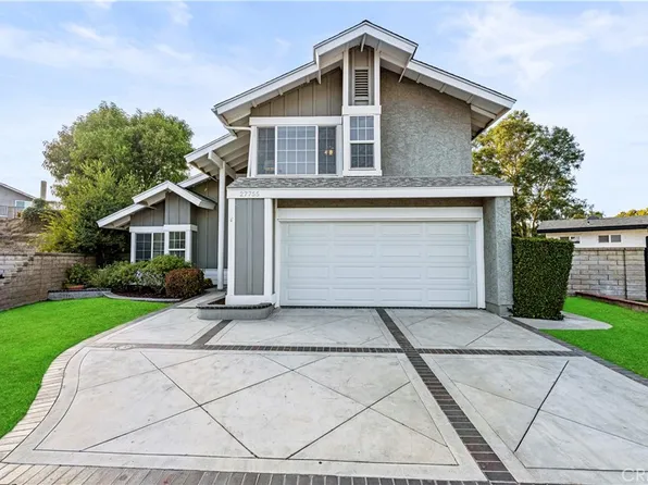 27755 Pine Cove Cir, Santa Clarita, CA 91354