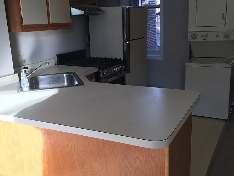 711 E Passyunk Ave #B — Photo 2