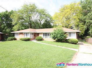 1522 Del Matro Ct, Windsor Heights, IA 50324