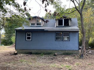 977 Pequot Trl, Stonington, CT 06378