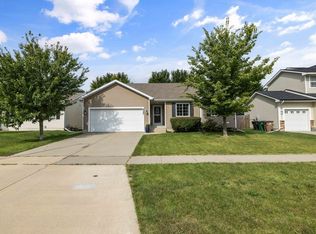 9365 Fairview Dr, West Des Moines, IA 50266
