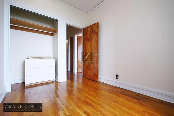 Rented by ZealEstate Group Inc | media 22