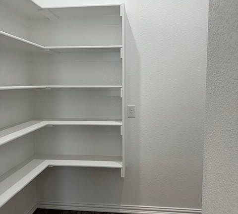 5th image of 8922 Kiowa Dr