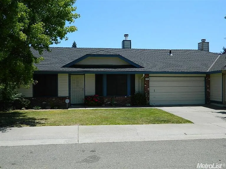 8002 Hamric Ct photo 1