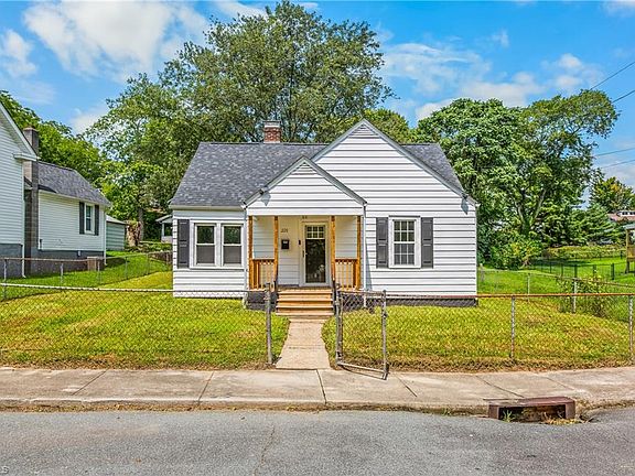 2nd image of 220 Broad St