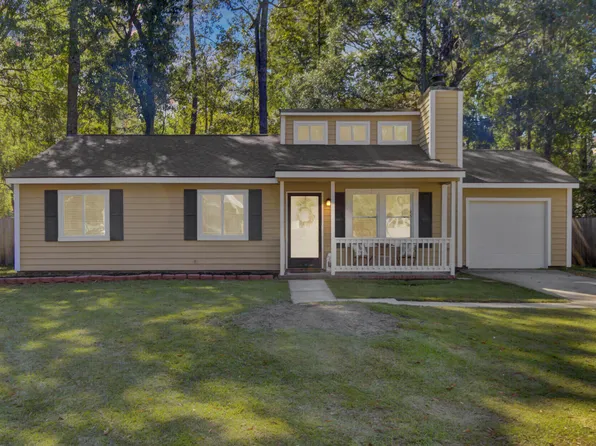 112 Edgewood Ln, Goose Creek, SC 29445
