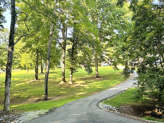2nd image of 746 Nels Adams Rd