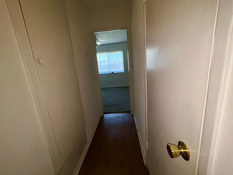 5572 Nevada Dr — Photo 10