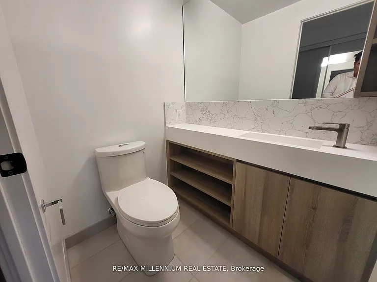 319 Jarvis St #5006 — Photo 9