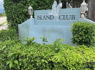 3841 Island Club Cir, Lake Worth, FL 33462