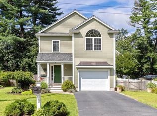 7 Willis Lake Dr, Sudbury, MA 01776