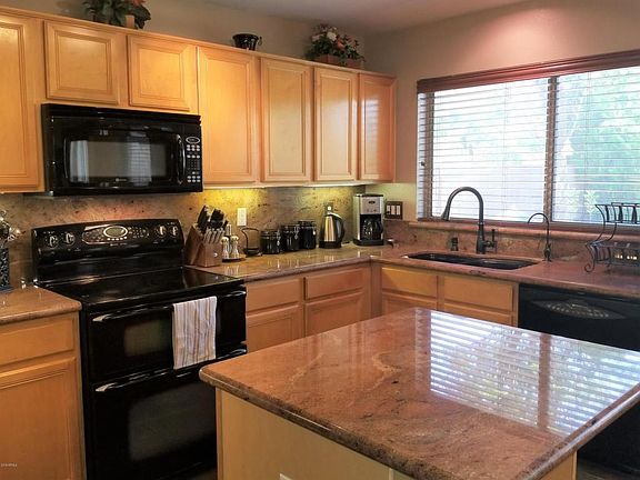 5th image of 26256 N 43rd Pl