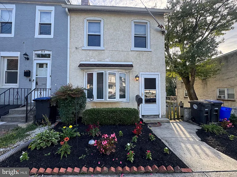 317 W 4th Ave — Photo 1