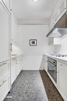 Sold by Citi Habitats | media 10