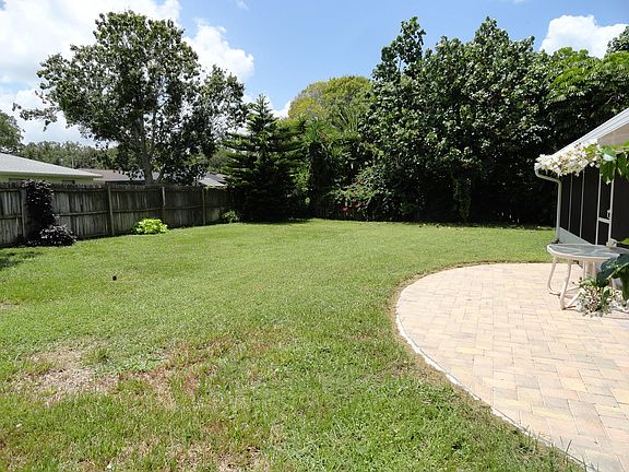 3rd image of 1891 Ontario Cir