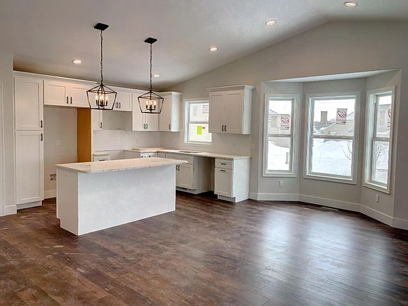 4th image of 11526 Ridgeway Dr #107