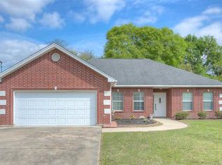 2006 W Luther Dr, Orange, TX 77632